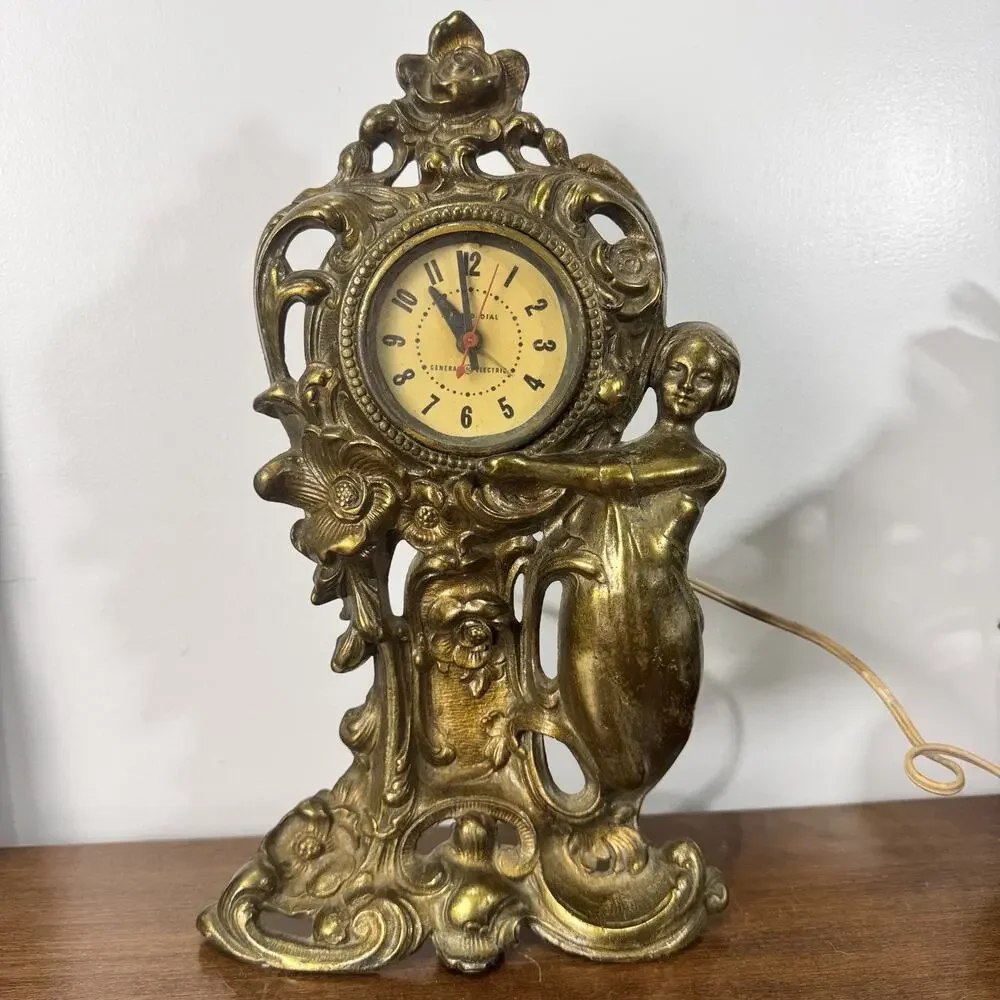 Vintage General Electric GE Art Nouveau Style Lighted Dial Electric Clock